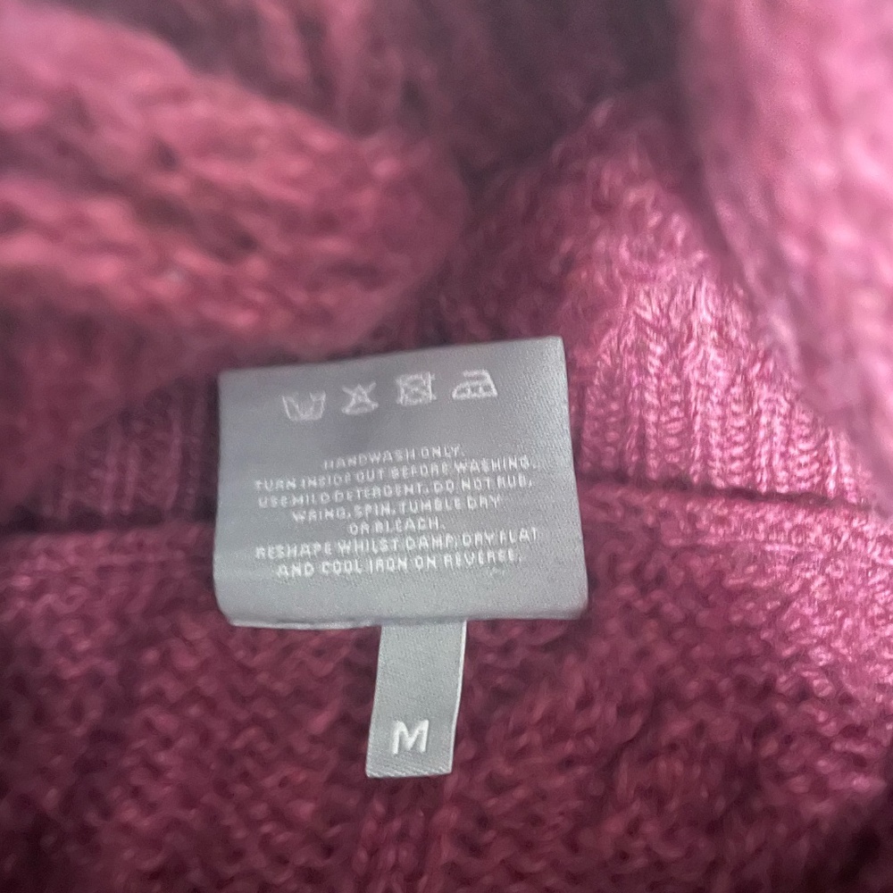 Aran Womens Turtleneck Cableknit Merino Wool Sweater, Medium, Raspberry Color - Picture 3 of 3